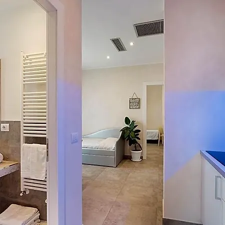 White & Apartahotel 3*