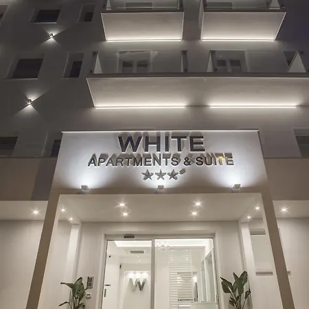 White & 公寓式酒店 3*