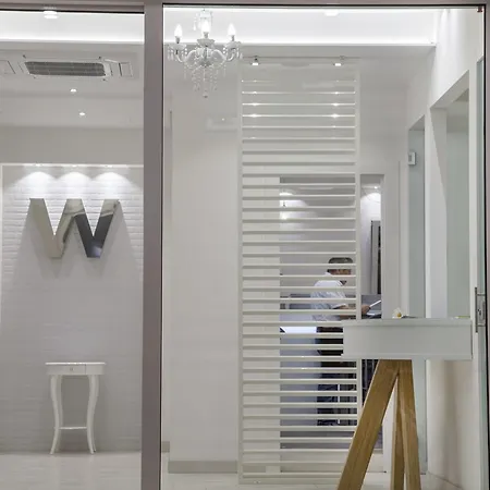 公寓式酒店 White &