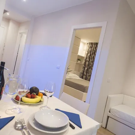 White & Bellaria-Igea Marina