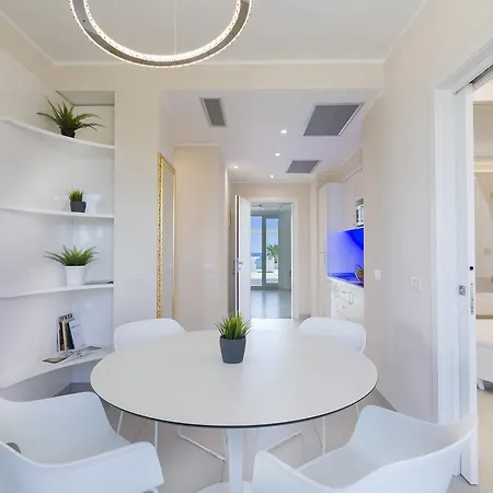 White & Bellaria-Igea Marina