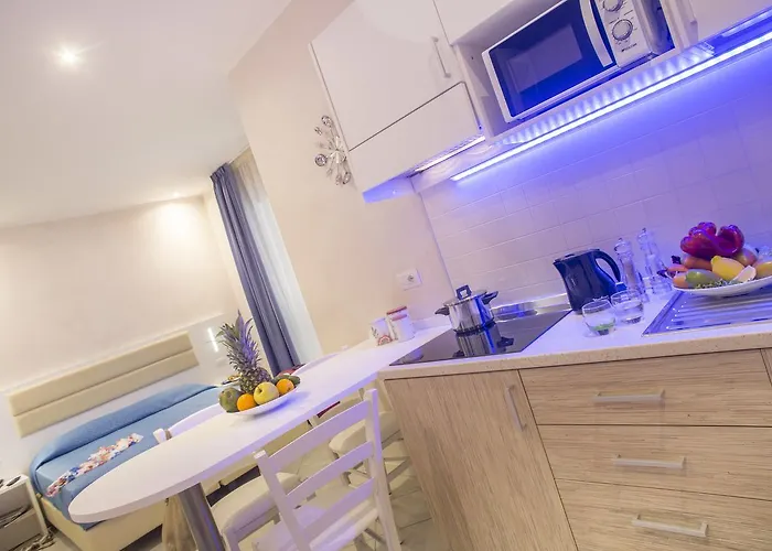 Hotel apartamentowy White &