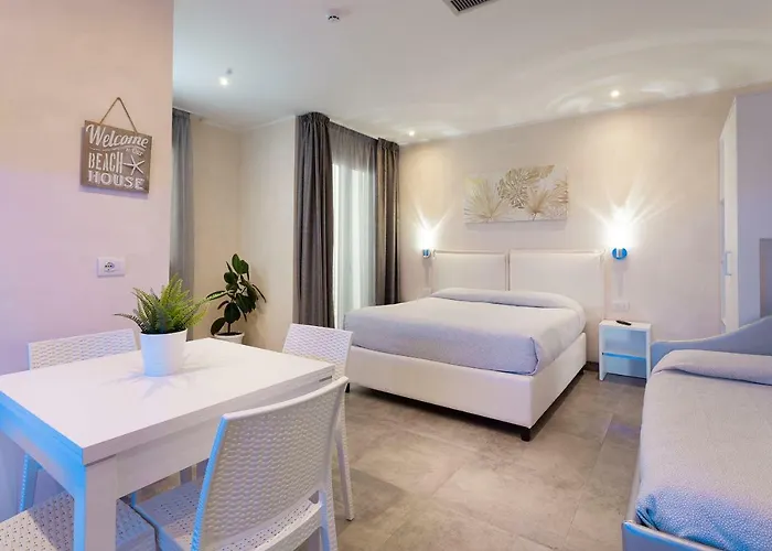 Hotel apartamentowy White &